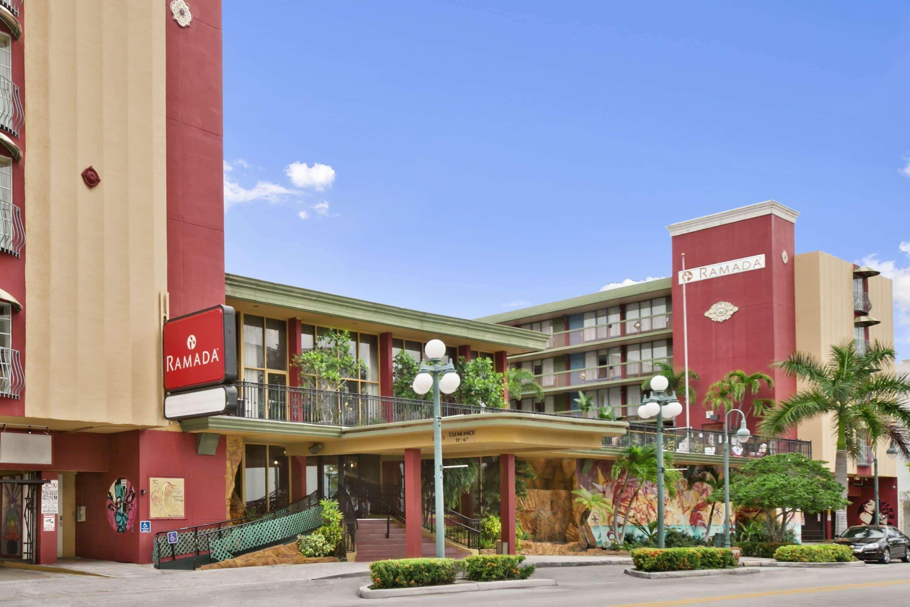 The Harrison Downtown Hollywood Hotel Exterior photo